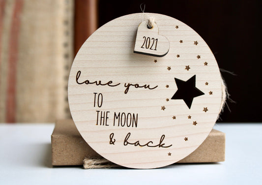 Love you to the moon wooden circle decoration