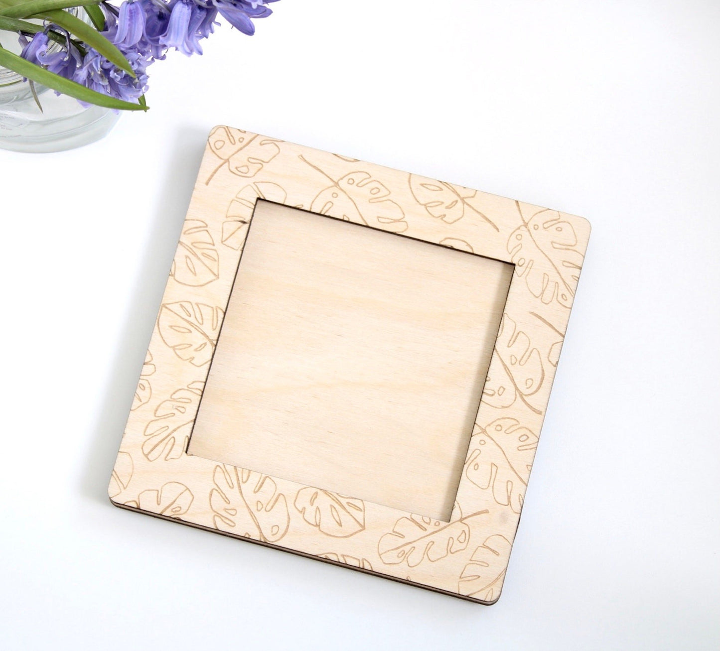 Square wooden frame - medium