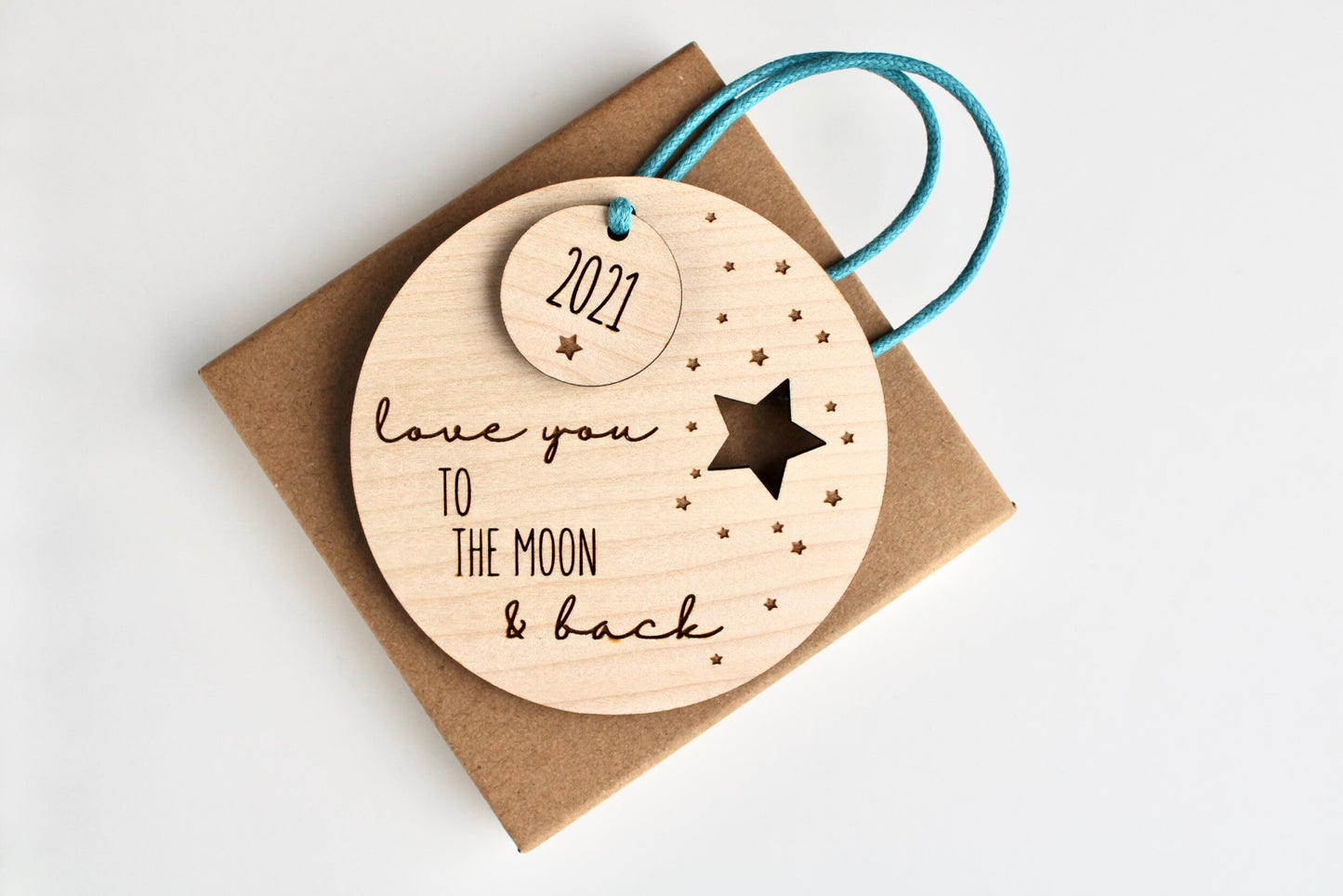 Love you to the moon wooden circle decoration