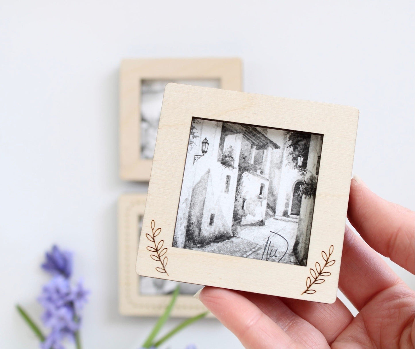 Square wooden frame - tiny