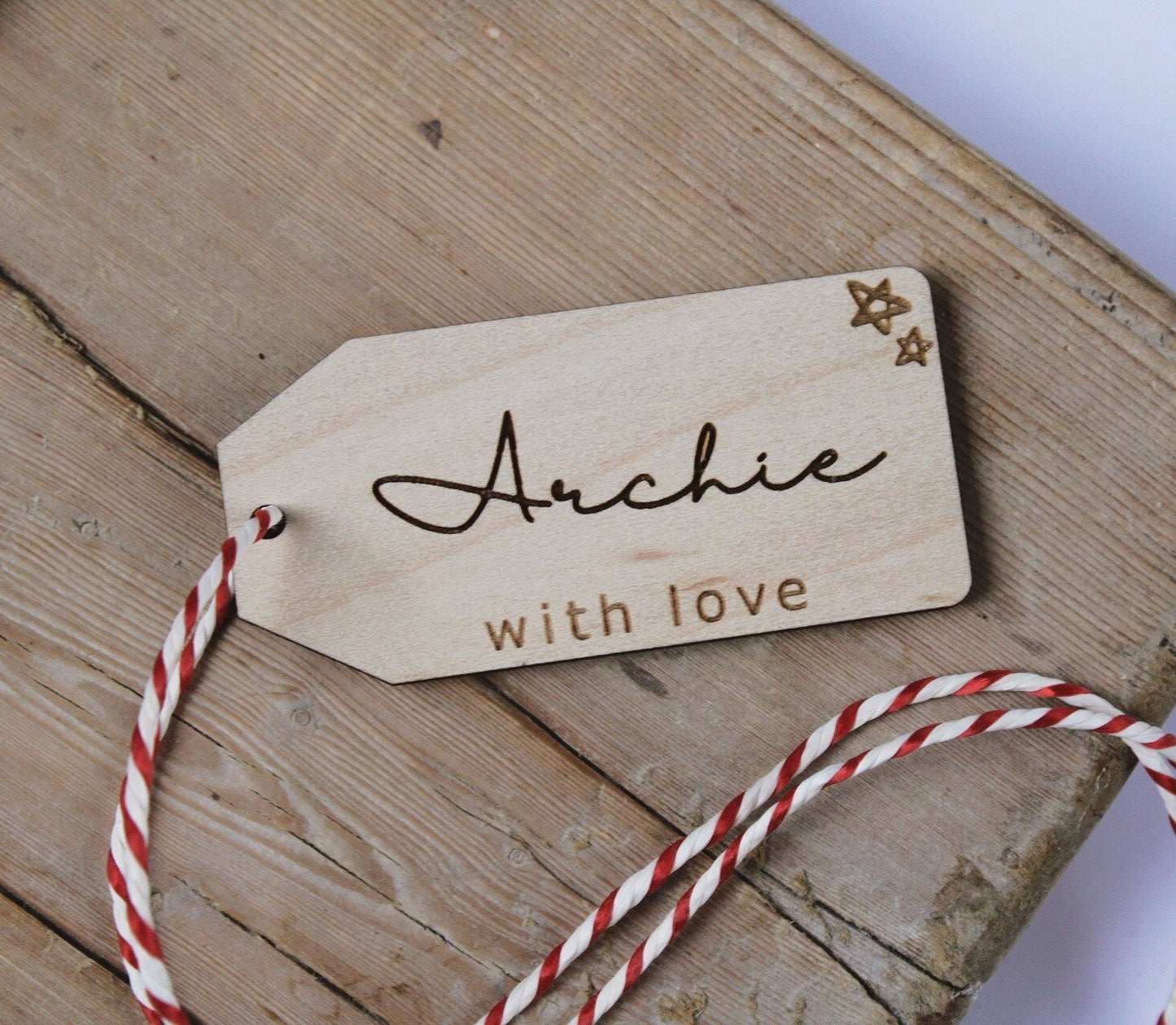 Wood personalised gift tag