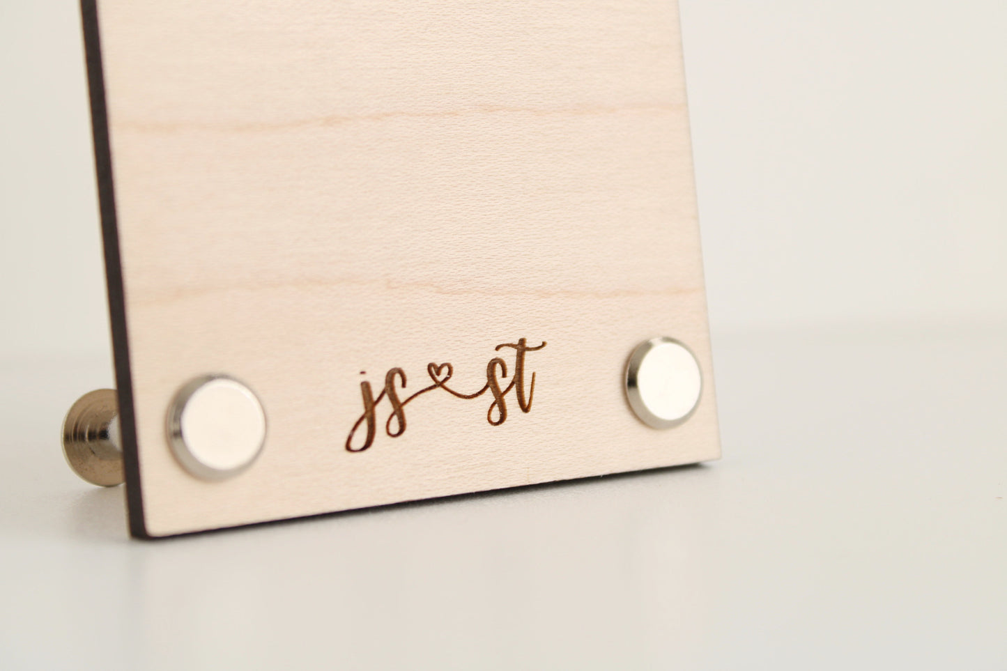 Freestanding instax mini photo frame